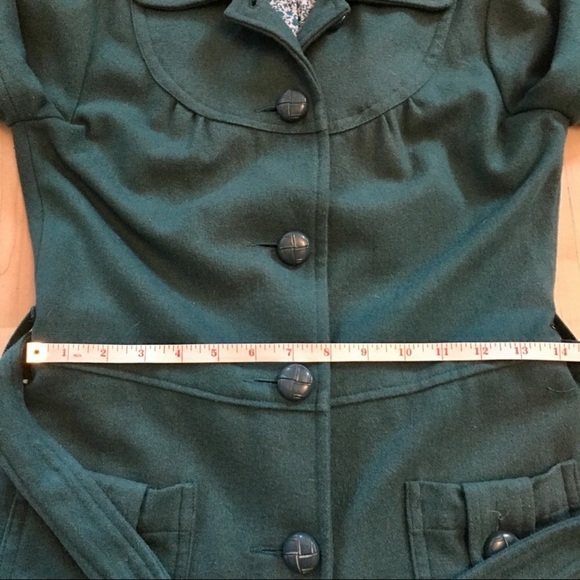 Cute retro inspired coat - Picture 3 of 6